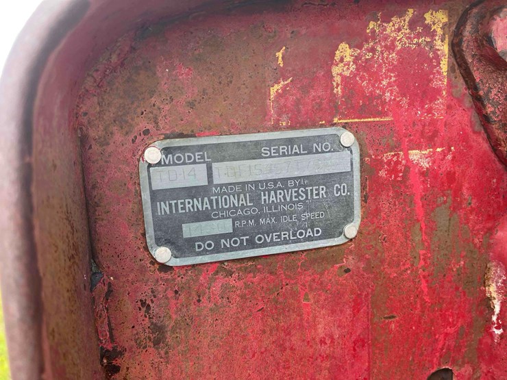 international-td14-crawler-image-27