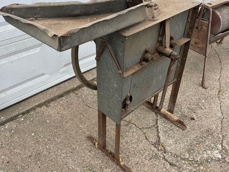 corn-sheller-image-3