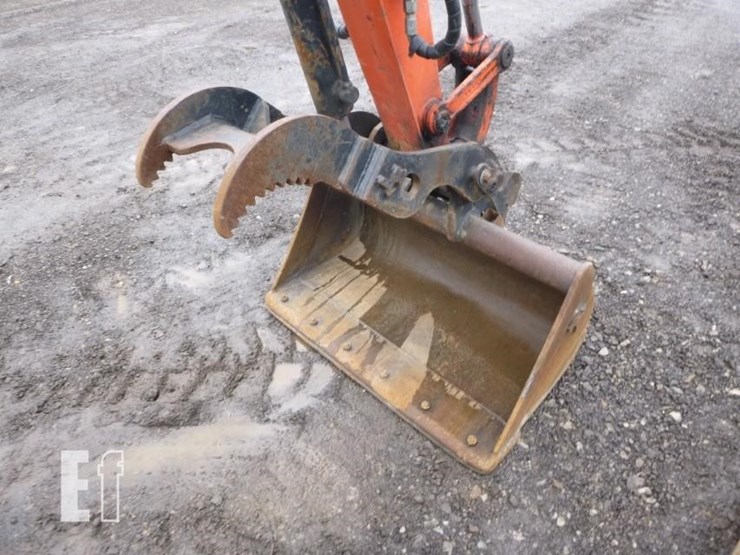 2016-kubota-u25-image-18