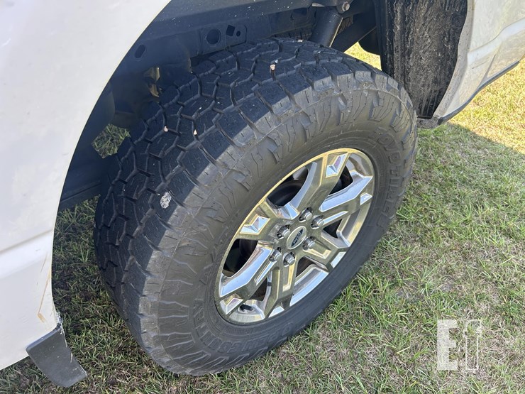 2021-ford-f150-image-12