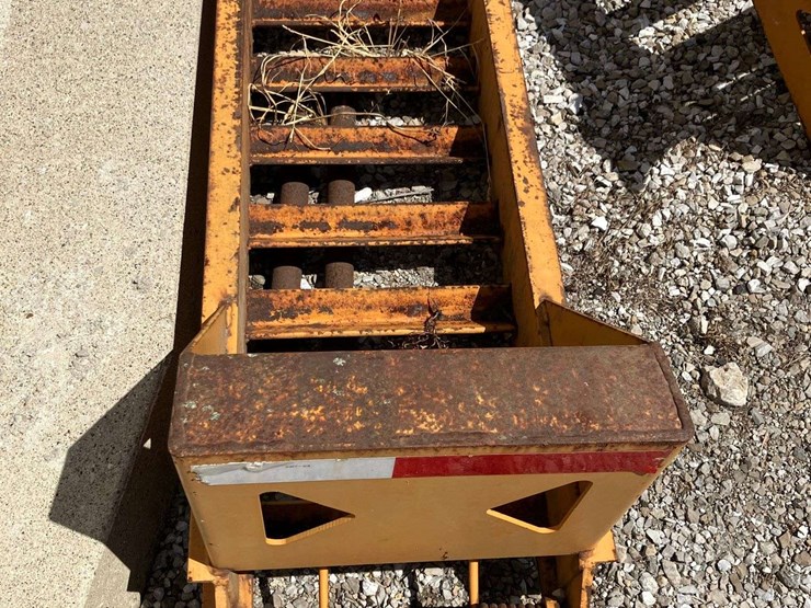 orange-heavy-duty-trailer-ramps---approximately-5’-long-x-2’-wide-image-3