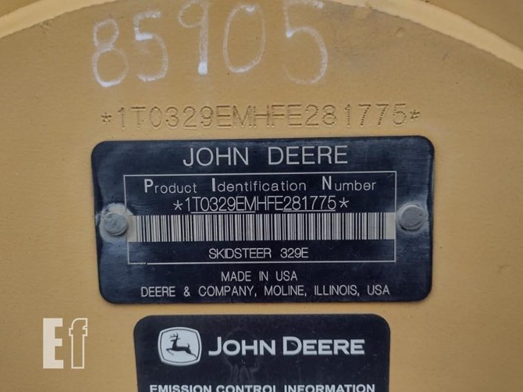 2015-deere-329e-image-5