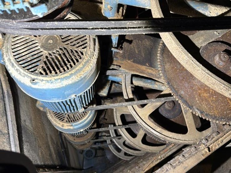 #120-•-trim-saw-image-9