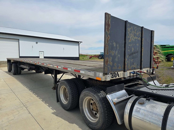 1998-transcraft-eagle-aluminum-flat-bed-trailer,-spread-axle,-11r22.5-tires-on-all-aluminum-rims,-ne-image-1