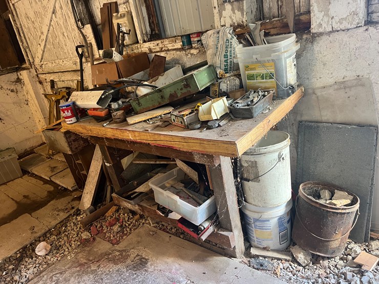 #3057-•-kennedy-metal-toolbox-image-9