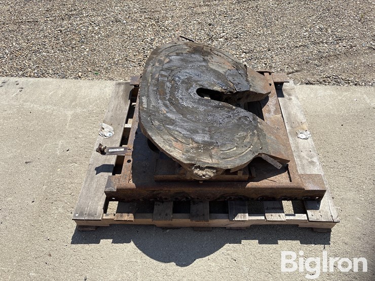 holland-semi-truck-5th-wheel-hitch-image-8