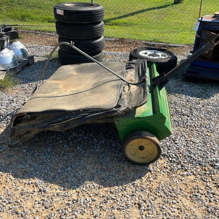JOHN DEERE LA