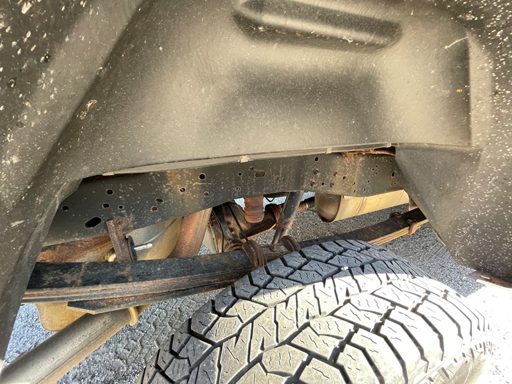 2015-ford-f250-xl-image-24