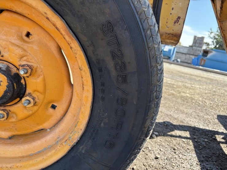 massey-ferguson-mf34a-image-25
