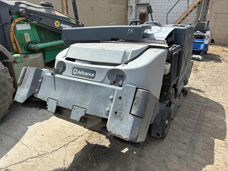 advance-cs7000-image-1
