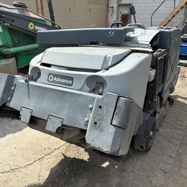 ADVANCE CS7000