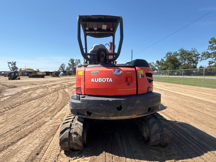 2019-kubota-kx057-4-image-7