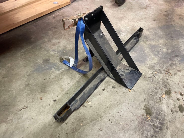 motorcycle-bracket-for-trailer-image-1