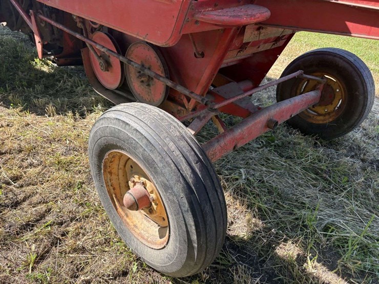 massey-ferguson-205-image-19