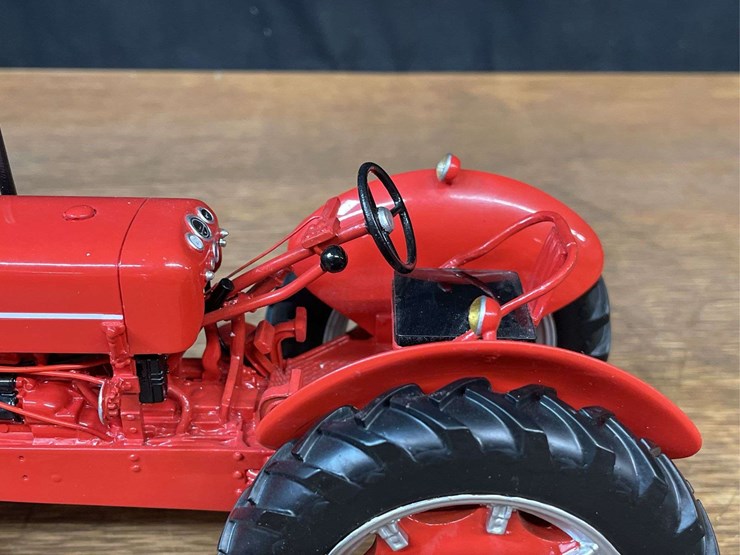 1/16-montgomery-ward-tractor-nib-sc-image-12
