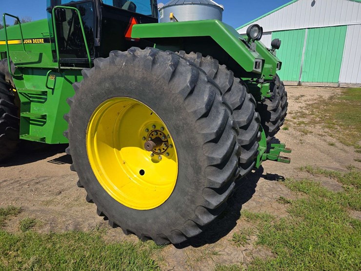 1989-john-deere-8760-image-43