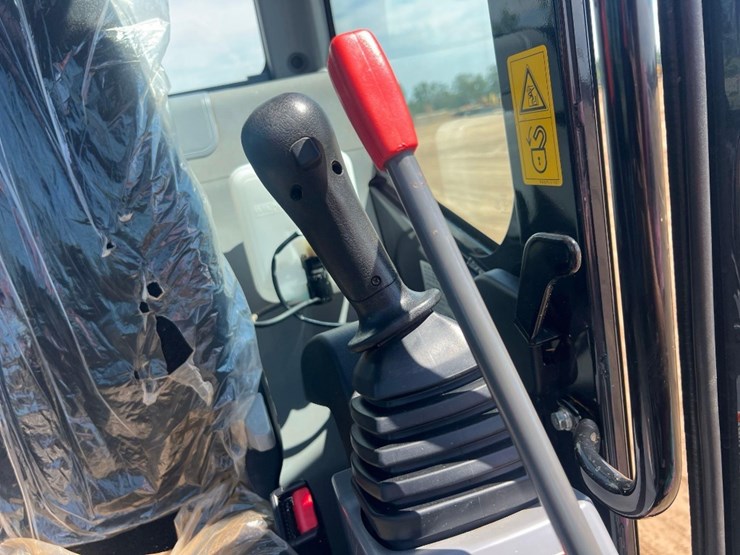kubota-kx080-4-image-35