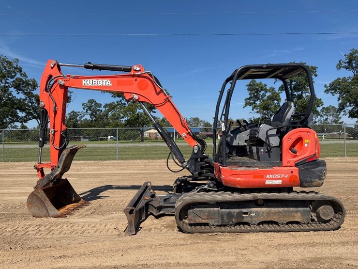 2019-kubota-kx057-4-image-1