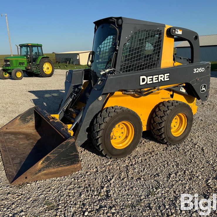 2011 DEERE 326D