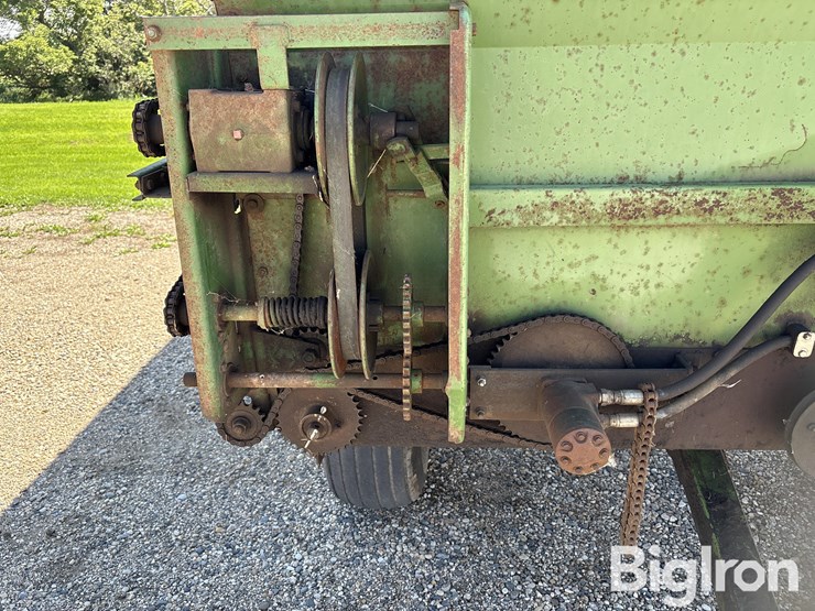 john-deere-714-image-16
