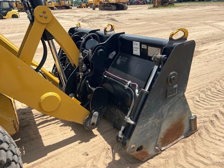 2021-caterpillar-420-image-20