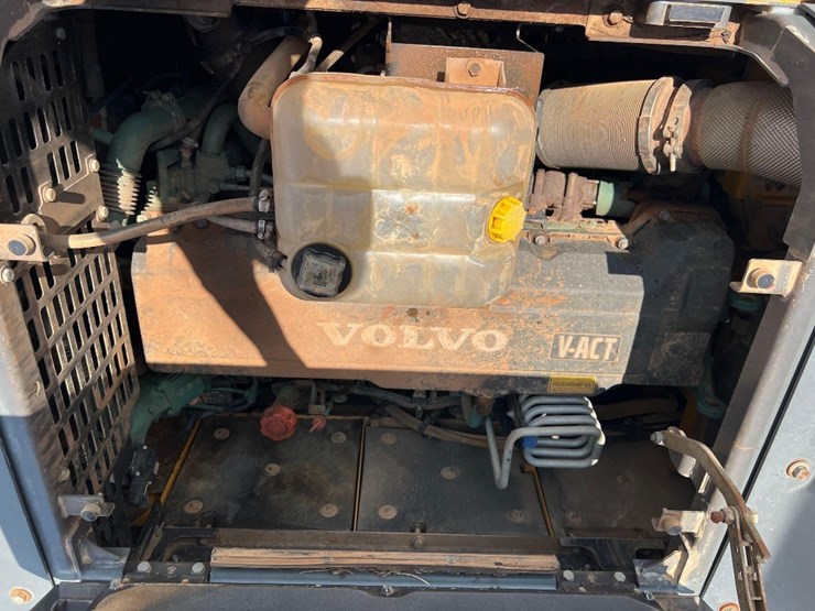 2016-volvo-ec380el-image-21