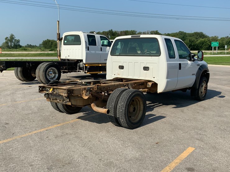 2005-ford-f450-xl-image-15