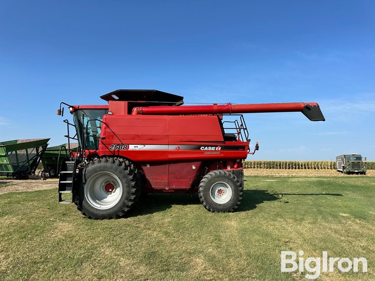 2008-case-ih-2588-image-8