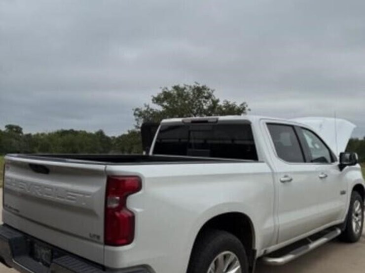 2019-chevrolet-silverado-image-9