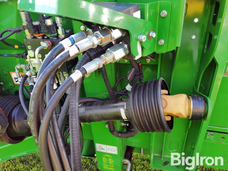 2023-john-deere-c12f-image-12