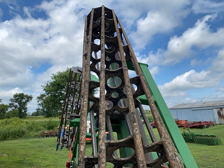 john-deere-200-image-19