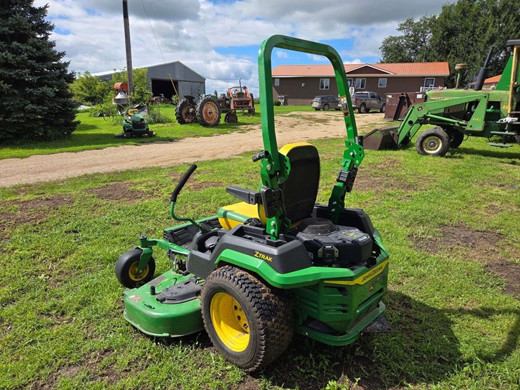 2023-john-deere-la-image-14