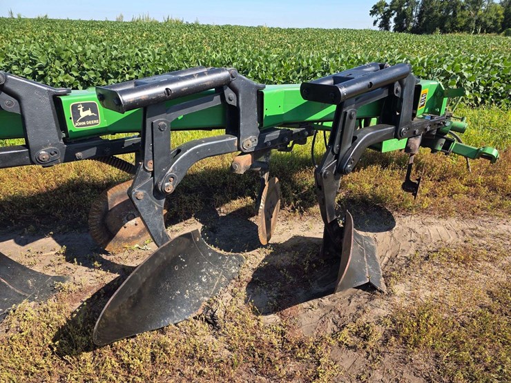 john-deere-2800-image-3