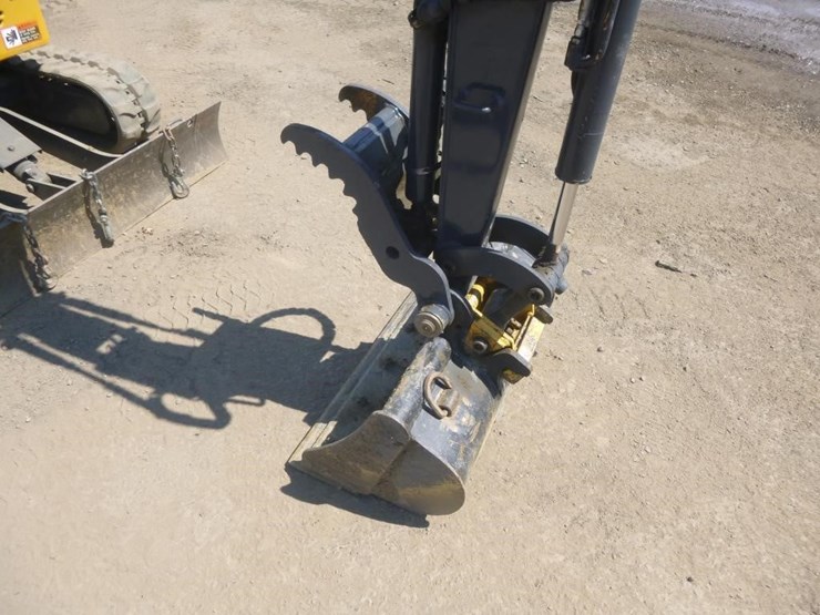 2022-deere-17g-image-20
