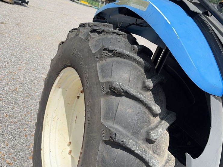 new-holland-t6020-image-13
