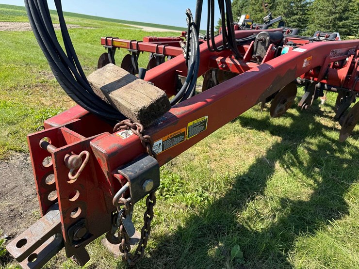 case-ih-730b-ecolo-tiger-disk-ripper,-rear-leveler,-30”-spacing,-2-bearings-are-out-but-2-good-used-image-18