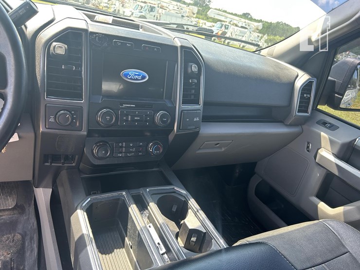 2019-ford-f150-image-25