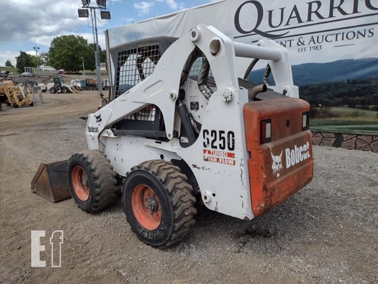 2004-bobcat-s250-image-28