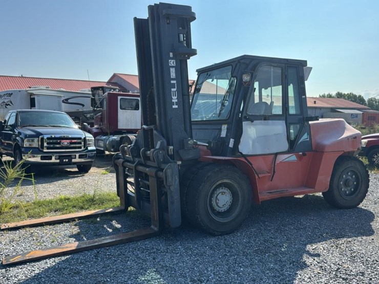 #165-•-2017-heli-americas-cpcd100-forklift-image-1