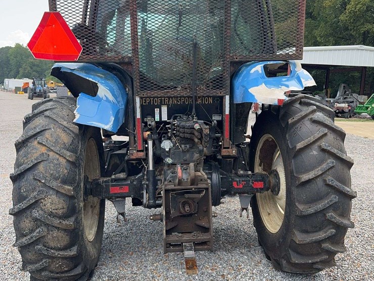new-holland-t6020-image-4