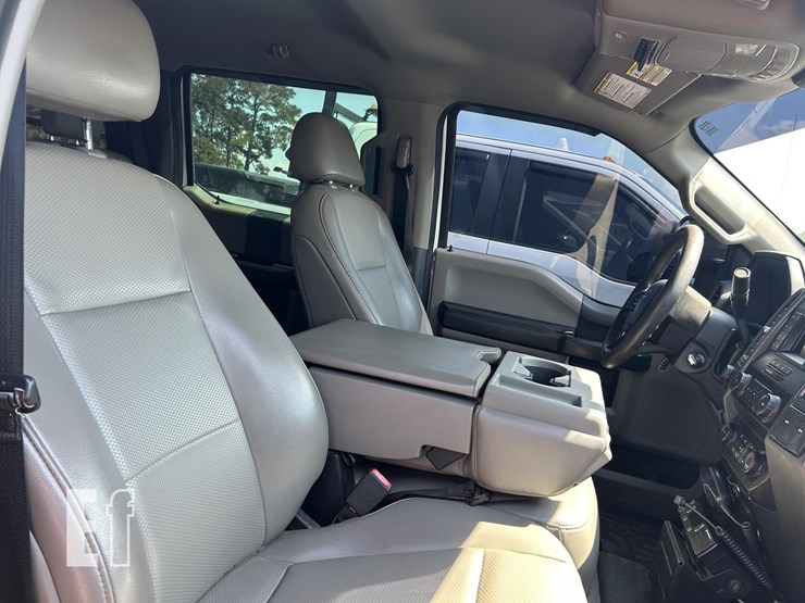 2020-ford-f250-image-30