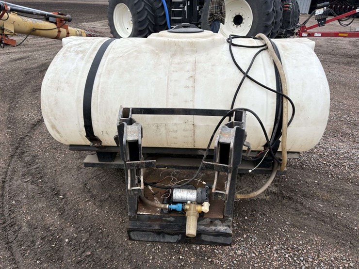 ace-rotomold-300-gal-elliptical-poly-tank,-12v-pump,-filter,-was-used-on-new-holland-tg-series-tract-image-4