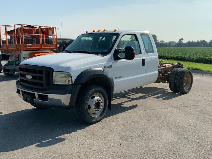 2005-ford-f450-xl-image-1