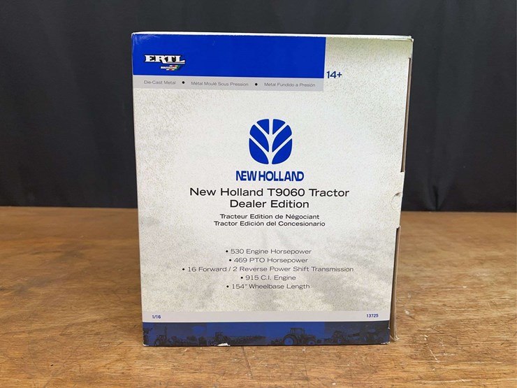 1/16-new-holland-t9060-dealer-edition-nib-ertl-image-2