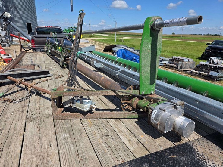 36’-stirrator,-230v,-1-phase,-3-down-augers,-currently-for-7-ring-bin-,-3-–-2hp-electric-motors,-upg-image-1