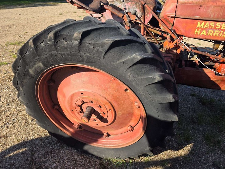 massey-ferguson-44-image-28