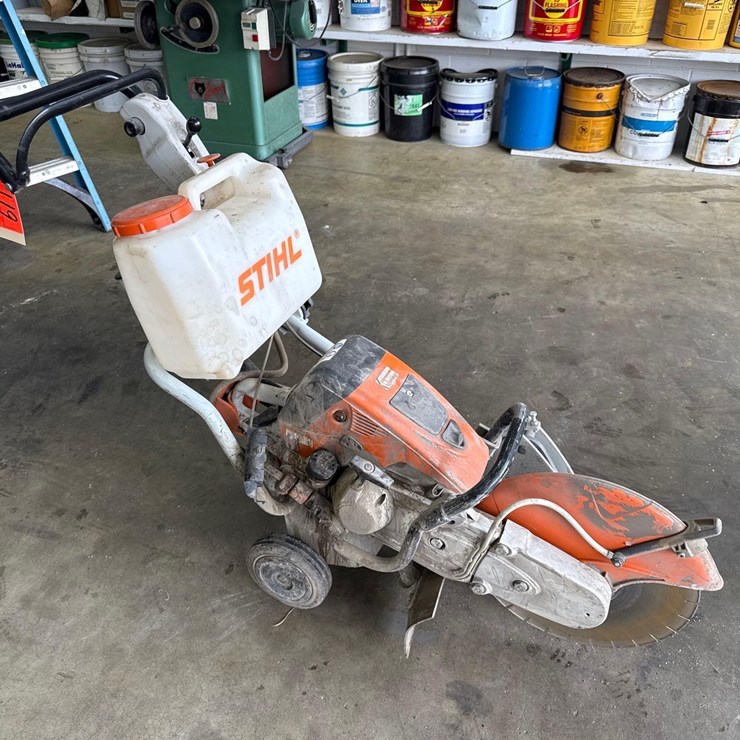 STIHL TS800 CUTOFF SAW W/STIHL QUICK-CUT CART SUPPORT EQUIPMENT