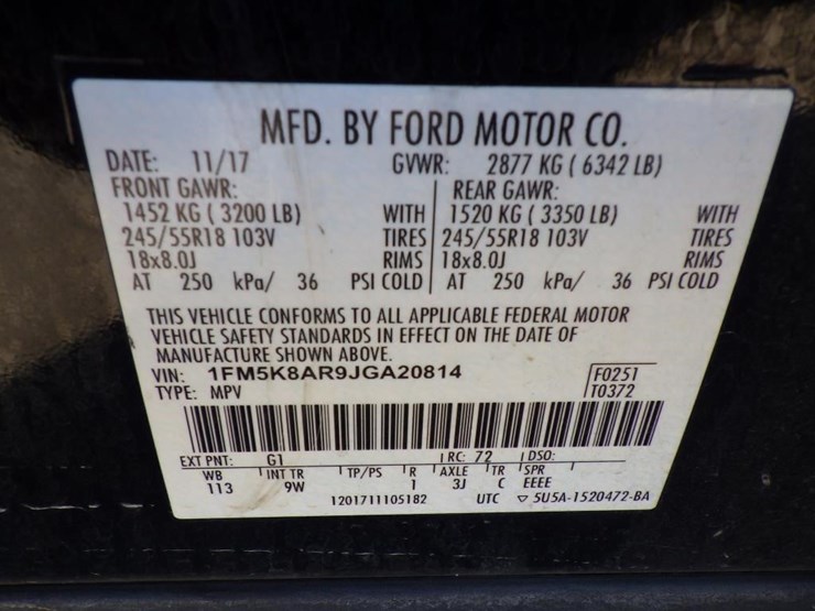 2018-ford-explorer-image-16