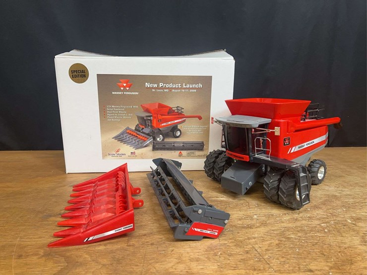 1/24-mf-9895-combine-2006-product-launch-nib-sm-image-1