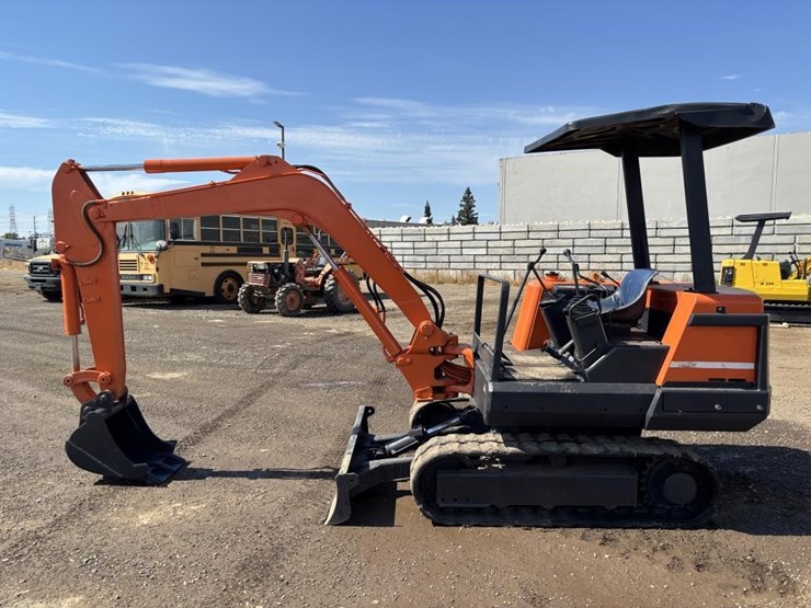 kubota-kx026-image-5